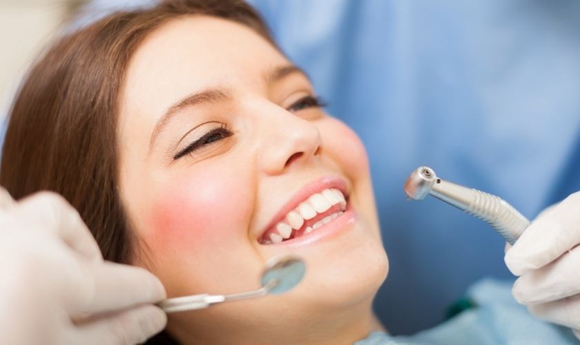 Blanqueamiento dental en clínica dental de Santiago