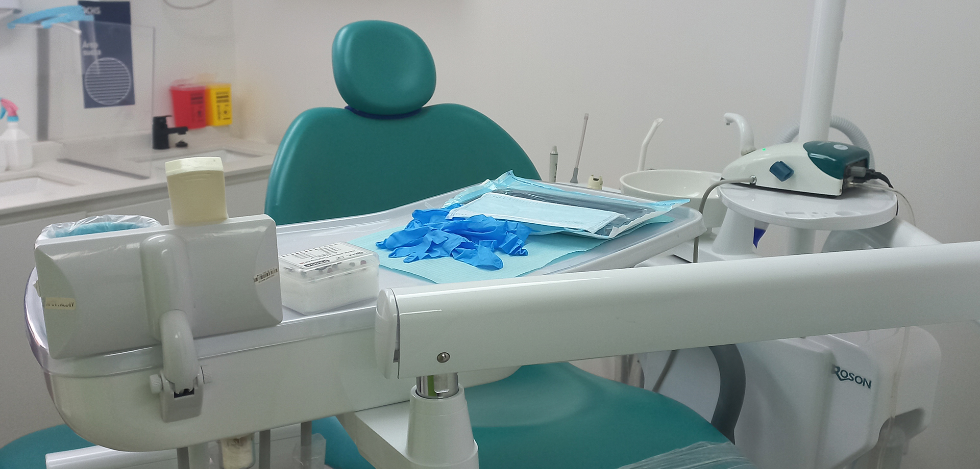 Extracción de muela del juicio en clínica dental Santiago